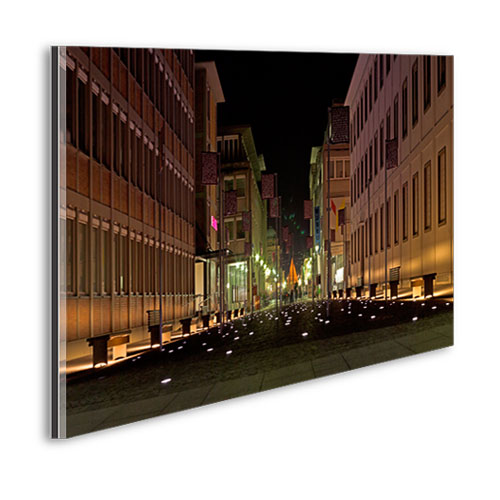 Wandbild auf Dibond-Platte mit Acrylglas-Platte versiegelt. Das Bild zeigt den Platz der Grundrechte in Karlsruhe.